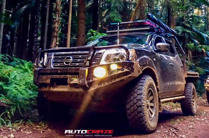 NISSAN NAVARA HEIST SATIN BLACK